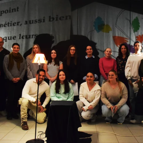 vernissage travailler avec la mort, exposition, sensibilisation, Bac pro SAPAT, service à la personne, enseignement socio-culturel, projet éducatif ambitieux, enseignement pluridisciplinaire