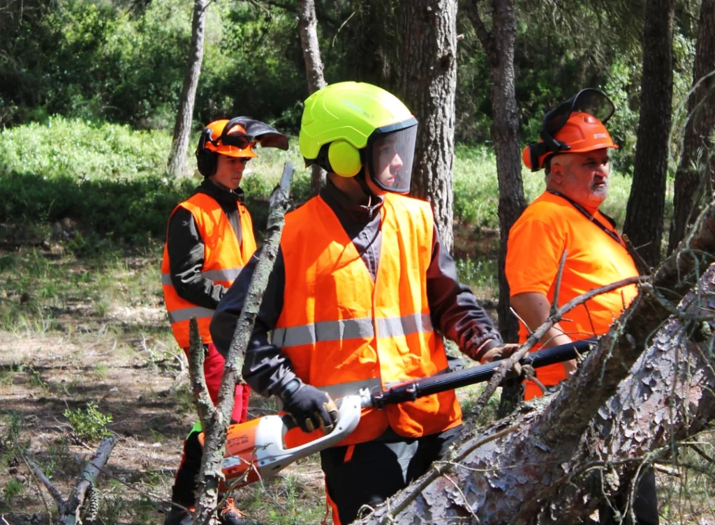 préservation des espace naturel, chantier pédagogique à Fleury d'Aude